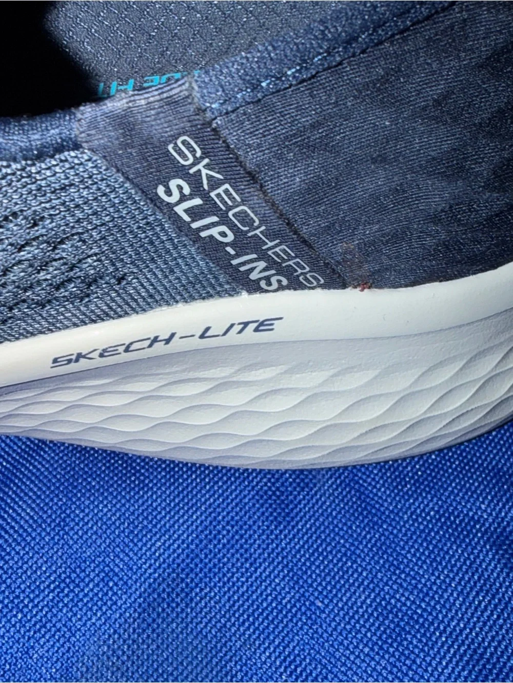 Skechers breathable navy